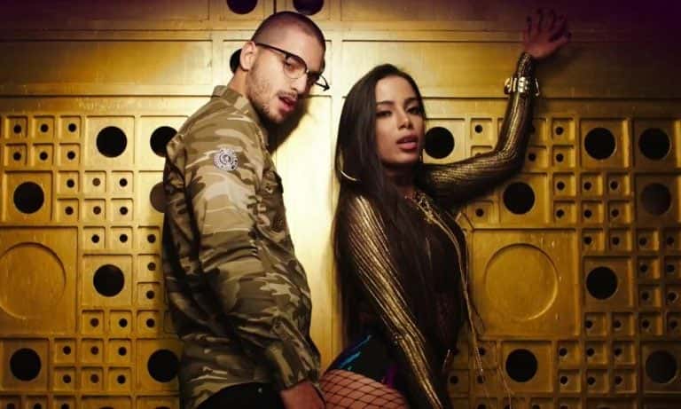 Anitta e Maluma durante gravação de clipe (Foto: Reprodução)