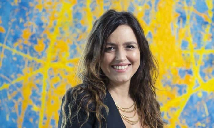 A autora Manuela Dias vai estrear sua novela solo na faixa das nove da Globo. (Foto: Divulgação)