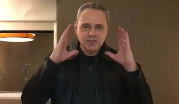 Luis Roberto em vídeo gravado para o "Bem, Amigos". (Foto: Reprodução)