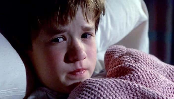 Haley Joel Osment em cena marcante de "O Sexto Sentido". (Foto: Divulgação)