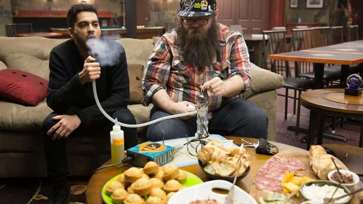 "Bong Appétit", programa que fala sobre consumo de maconha. (Foto: Divulgação)