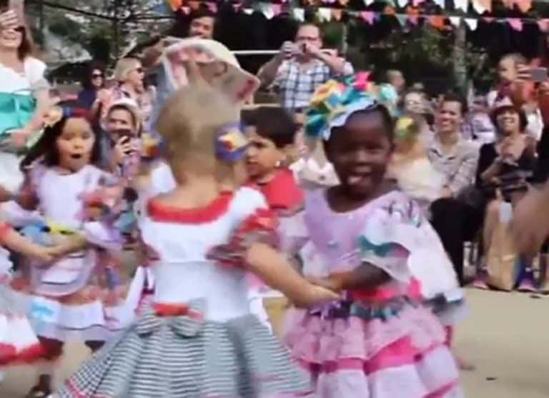Filha de Bruno na quadrilha (Foto: Reprodução)