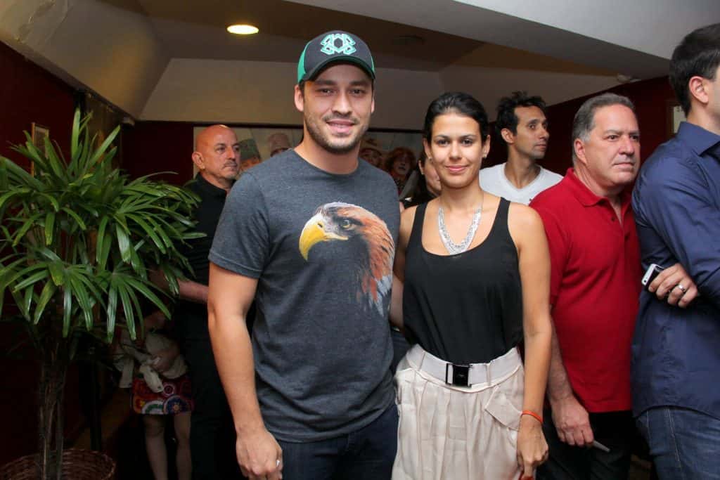 Rodrigo e a esposa Joyce. (Foto: Agnews)