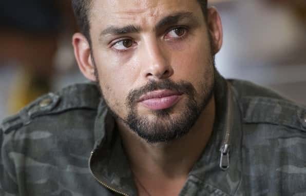 O ator Cauã Reymond já foi eleito o mais feio de sua turma. (Foto: Divulgação)
