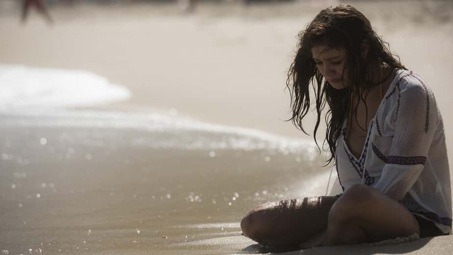 Alice chora em "Os Dias Eram Assim" (Foto divulgação: Globo)