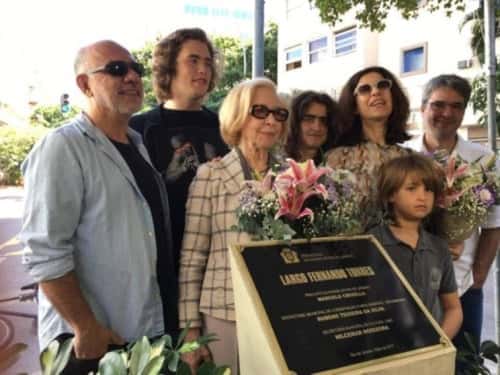 Fernanda Monetenegro e os netos viram piada (Foto: Reprodução)