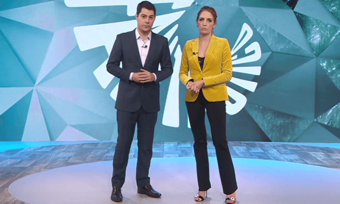 Evaristo Costa e Poliana Abritta no "Fantástico" (Foto: Reprodução/Globo)