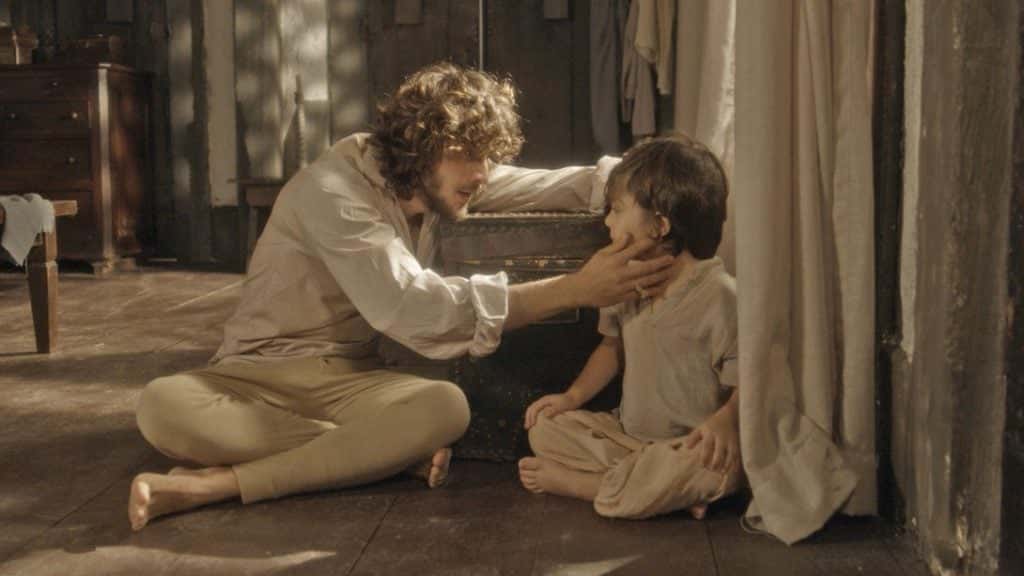 Joaquim se assusta ao ouvir voz do filho (Foto: Reprodução/Globo)