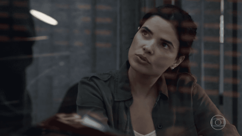 Antônia (Vanessa Giácomo) em cena de "Pega Pega" (Foto: Reprodução/Globo)