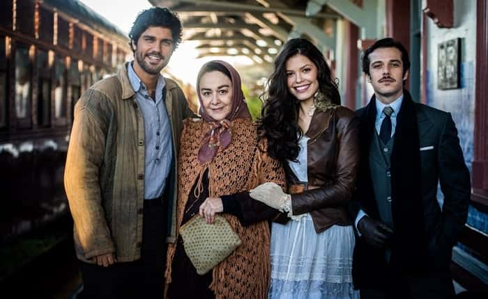 Bruno Cabrerizo, Nívea Maria, Vitória Strada e Jayme Matarazzo em 'Tempo de Amar' (Foto: Globo João Miguel Júnior)