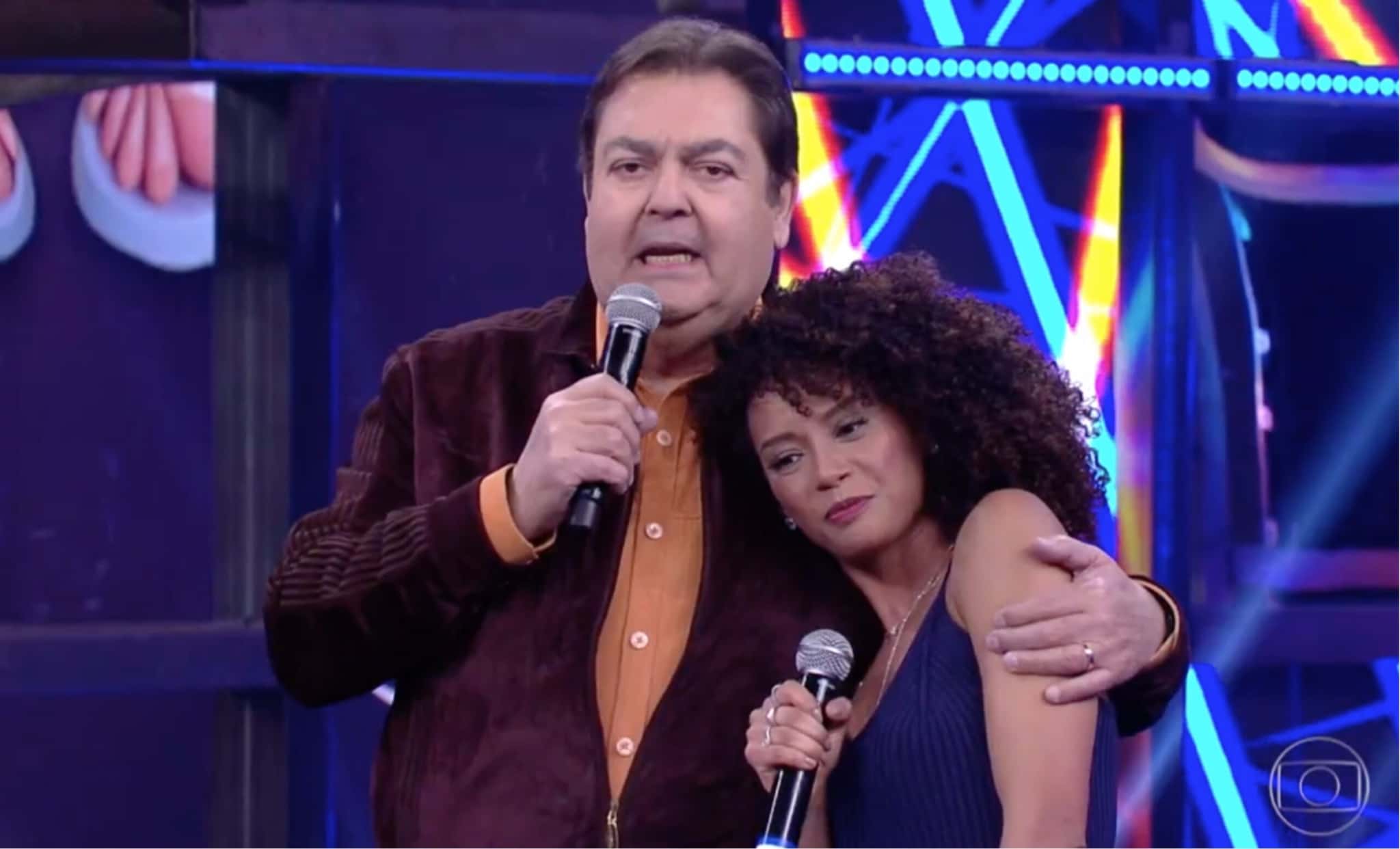 Faustão e Taís Araújo no "Domingão do Faustão" deste domingo (20) (Foto reprodução)