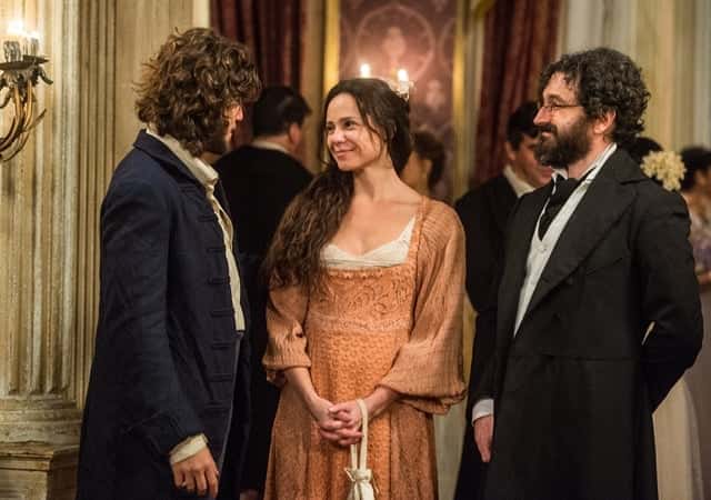 Joaquim (Chay Suede), Amália (Vanessa Gerbelli) e Peter (Caco Ciocler) em 'Novo Mundo' (Foto: Globo/Raquel Cunha)
