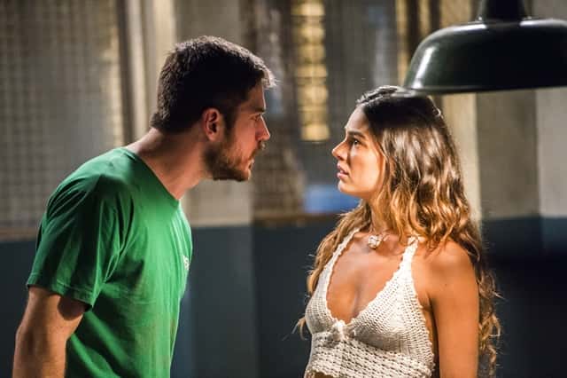 Zeca (Marco Pigossi) e Ritinha (Isis Valverde) em cena de "A Força do Querer" (Foto: Globo/João Miguel Júnior)