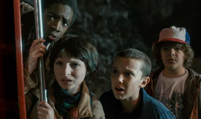 Elenco principal de "Stranger Things", exibida no SBT. (Foto: Divulgação)