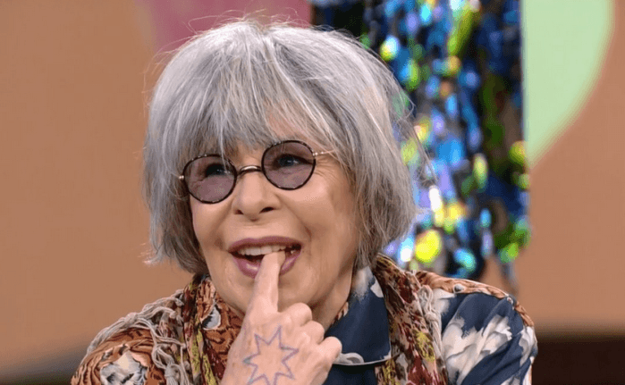 A cantora Rita Lee lançou novo livro em evento com famosos (Foto: Reprodução)