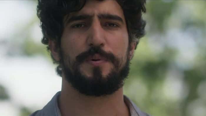 Renato (Renato Góes) em cena de "Os Dias Eram Assim" (Foto: Reprodução/Globo)