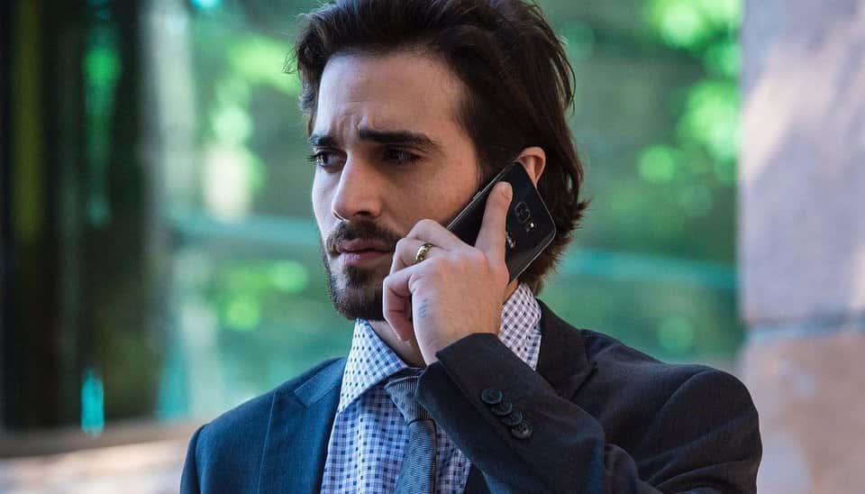 Fiuk é Ruy em "A Força do Querer". (Foto: Reprodução)
