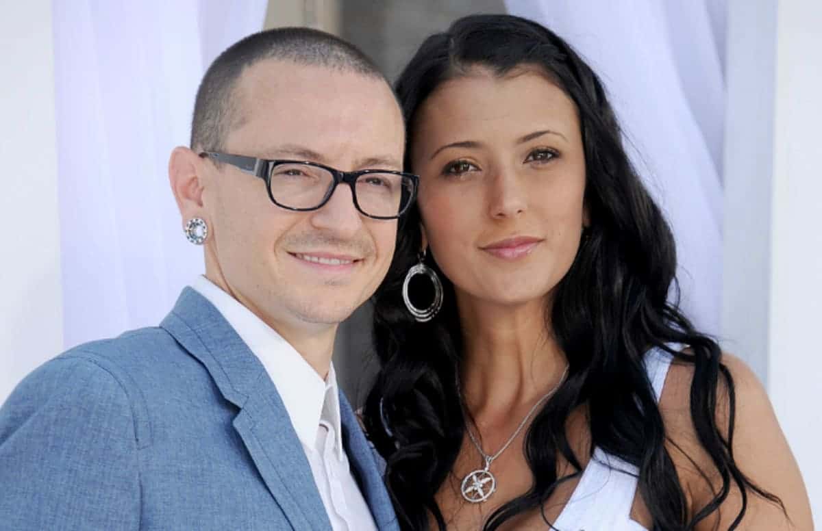 Chester e a esposa, Talinda (Foto: Getty/Gregg DeGuire)