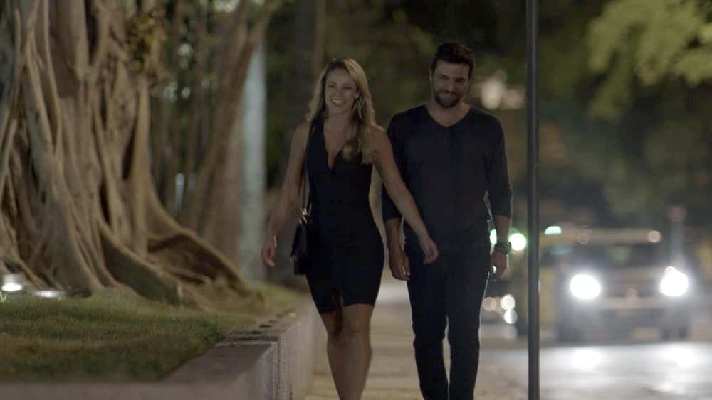 Jeiza e Caio se beijam (Foto: TV Globo)