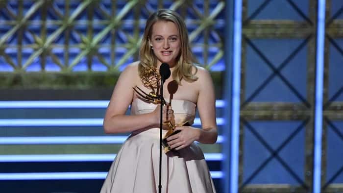 Elisabeth Moss é estrela de "The The Handmaid's Tale", destaque do Emmy 2017. (Foto: Divulgação)