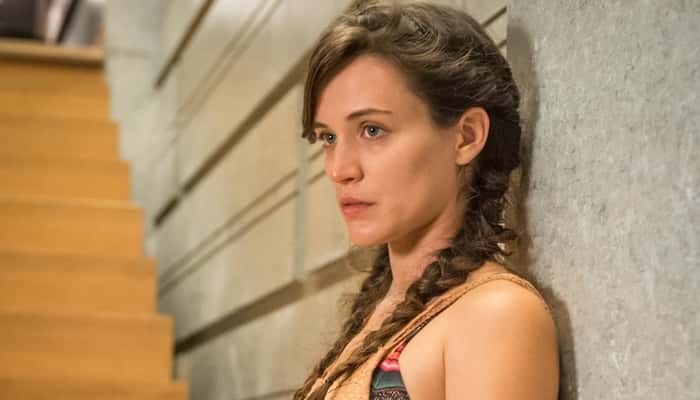 Clara (Bianca Bin) em O "Outro Lado do Paraíso": (Foto: Globo/João Cotta)
