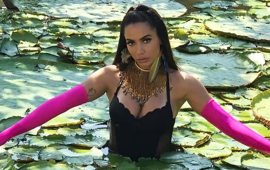 Anitta lançou novo clipe recentemente (Foto: reprodução/YouTUbe)