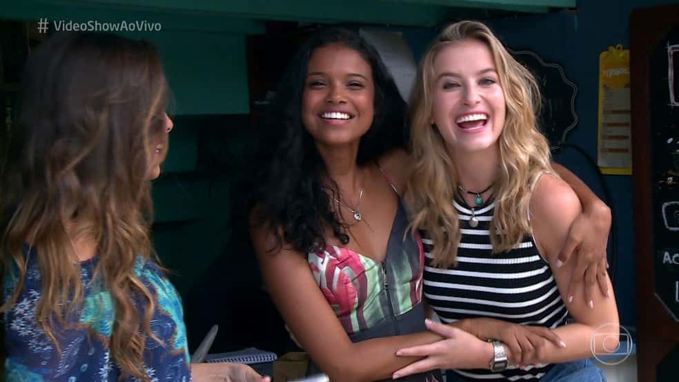 Bárbara França visita Aline Dias. (Foto: Reprodução/Globo)