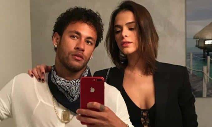 Neymar e Bruna Marquezine (Foto: Reprodução)
