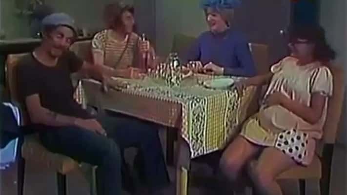 Chiquinha aparece grávida em episódio de "Chaves". (Foto: Reprodução)
