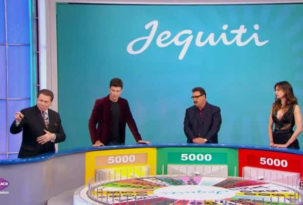 Silvio Santos, Rodrigo Faro, Ratinho e Luciana Gimenez no Teleton (Foto: Reprodução)