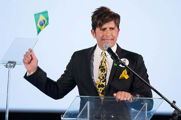 O médico e apresentador Dr. Rey (Foto: Reprodução)