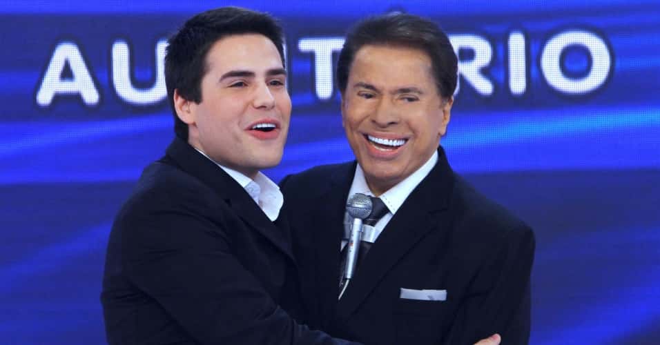 Luiz Bacci ao lado de Silvio Santos no SBT (Foto: Lourival Ribeiro/SBT)