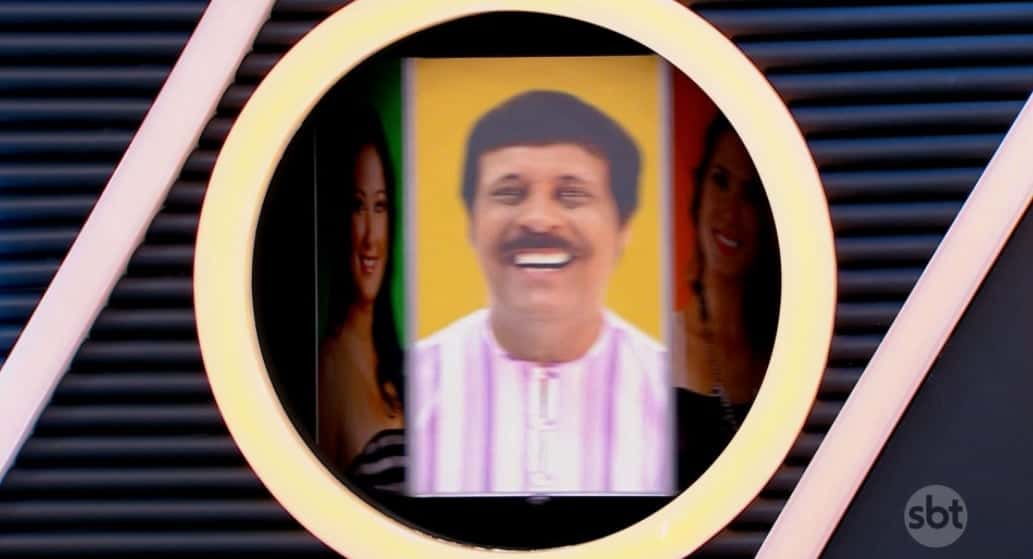 Carlinhos Aguiar volta a aparecer em um programa do SBT. (Foto: Reprodução)