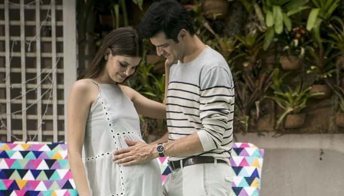 Luiza (Camila Queiroz) e Eric (Mateus Solano) em cena de Pega Pega (Foto: Raphael Dias/Gshow)