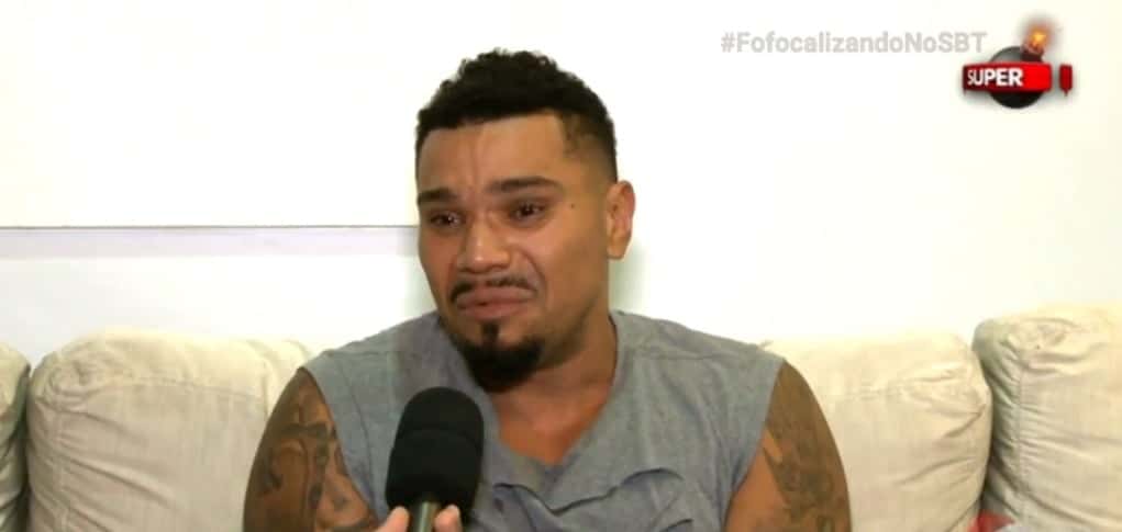 O cantor Naldo concedeu entrevista exclusiva para o Fofocalizando do SBT. (Foto: Reprodução)