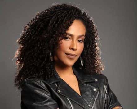 Nina é a personagem Ana Isabela Godinho na novela Pega Pega. (Foto: Andrea Rocha)