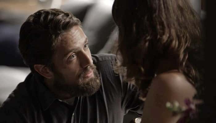 Renato (Rafael Cardoso) e Clara (Bianca Bin) em cena de O Outro Lado do Paraíso (Foto: Divulgação/Globo)