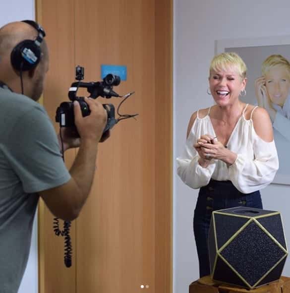 A apresentadora Xuxa Meneghel teve atitude considerada esnobe. (Foto: Reprodução/Instagram)