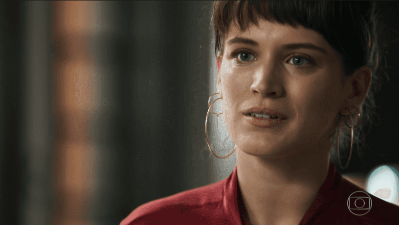 Clara (Bianca Bin) em cena de O Outro Lado do Paraíso (Foto: Reprodução/Globo)