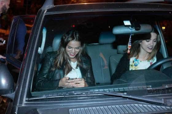 Bruna Marquezine e Manu Gavassi (Foto: Reprodução)