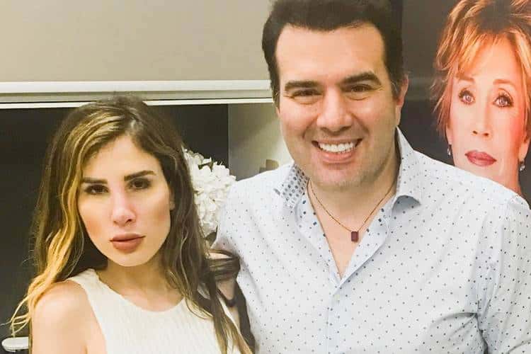 Camilla Uckers e o médico que fez sua cirurgia (Foto: Reprodução/Instagram)
