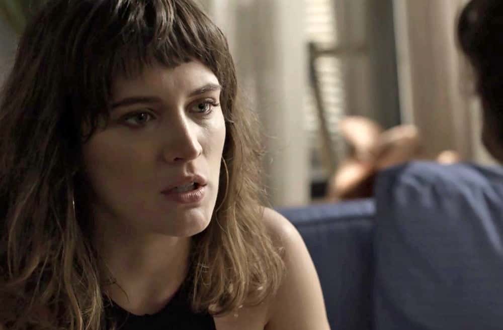 Clara define novo alvo (Foto: Divulgação/TV Globo)