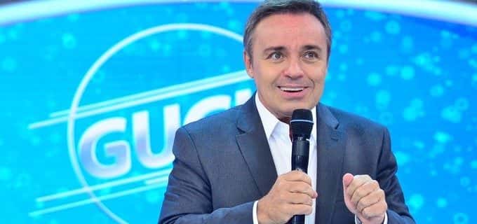 O apresentador Gugu Liberato deve apresentar programa de pegadinhas na Record. (Foto: Reprodução)
