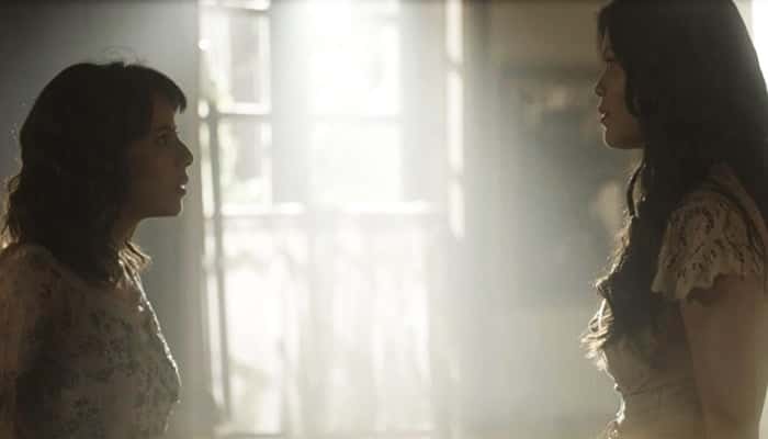 Lucinda (Andreia Horta) e Maria Vitória (Vitoria Strada) em cena de Tempo de Amar (Foto: Divulgação/Globo)