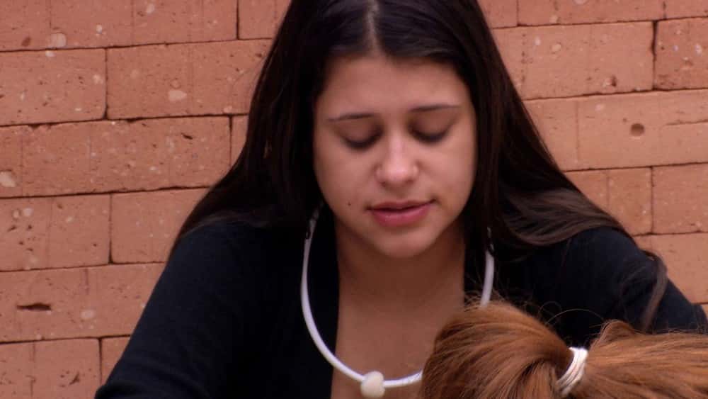 Ana Paula e Ana Clara comem pizza juntas (Foto: Reprodução)