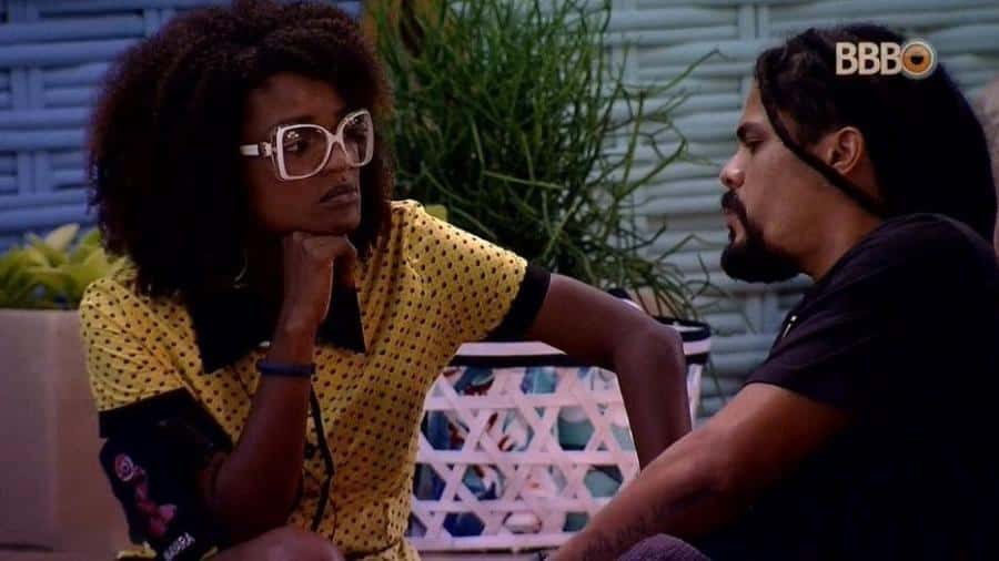 Nayara e Viegas no BBB18 (Foto: Reprodução)