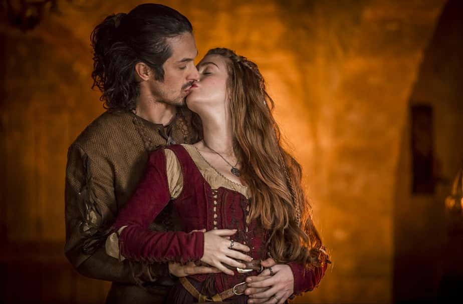 Marina Ruy Barbosa e Rômulo Estrela (Foto: Reprodução)