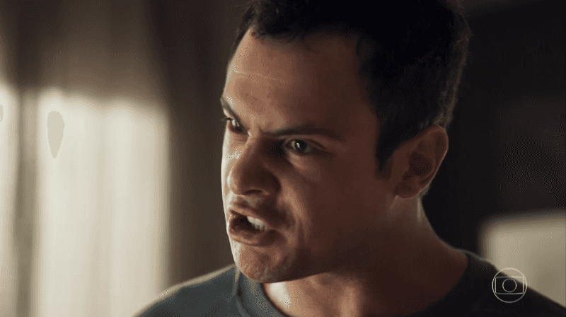 Gael (Sergio Guizé) em cena de O Outro Lado do Paraíso (Foto: Reprodução/Globo)