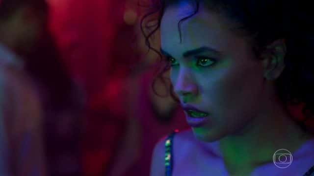 Cleo vira prostituta do bordel (Foto: Reprodução)