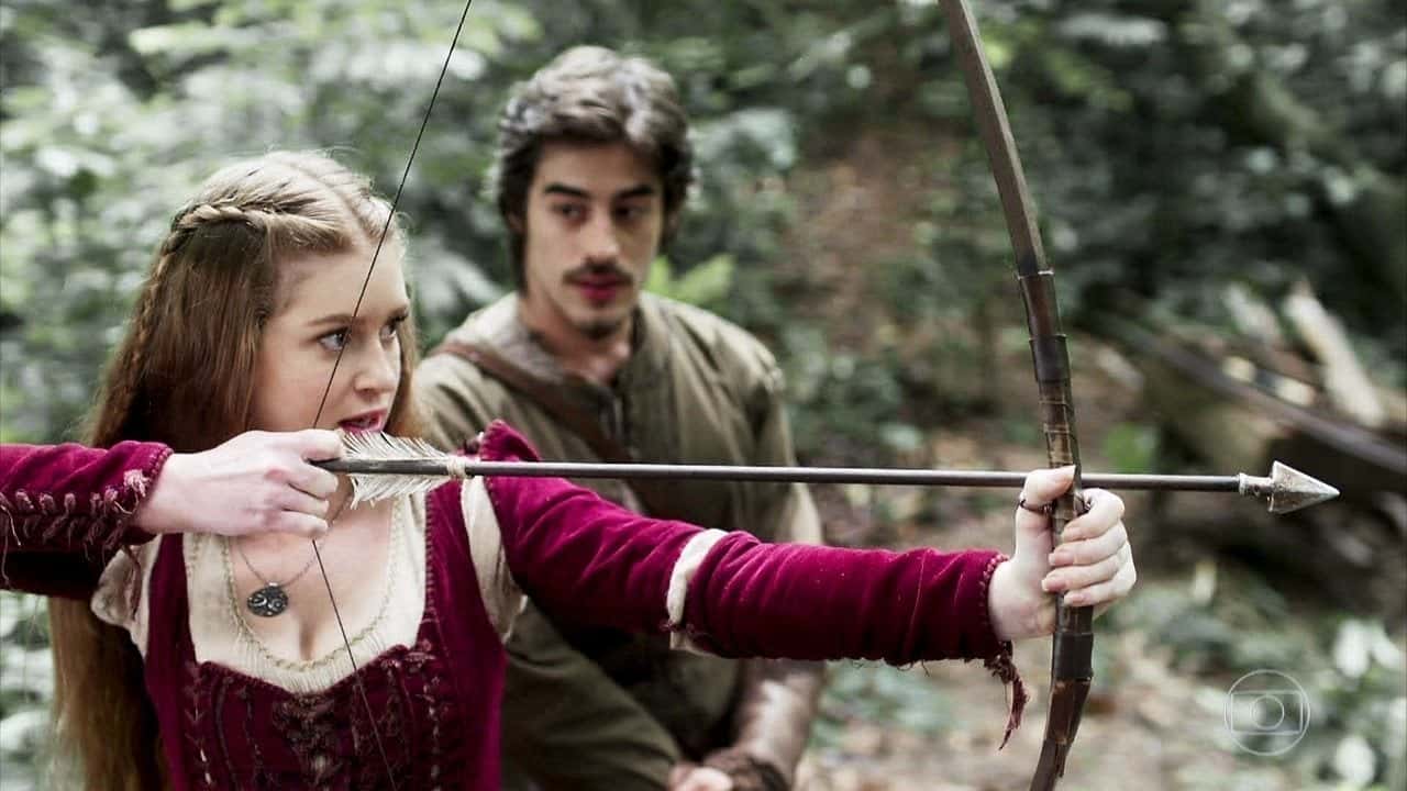 Amália (Marina Ruy Barbosa) em cena de Deus Salve o Rei (Foto: Reprodução/Globo)